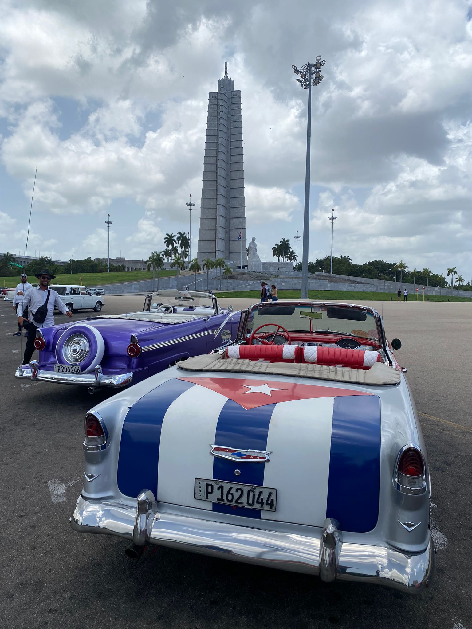 coche cuba Grupo de niños en la Camorra